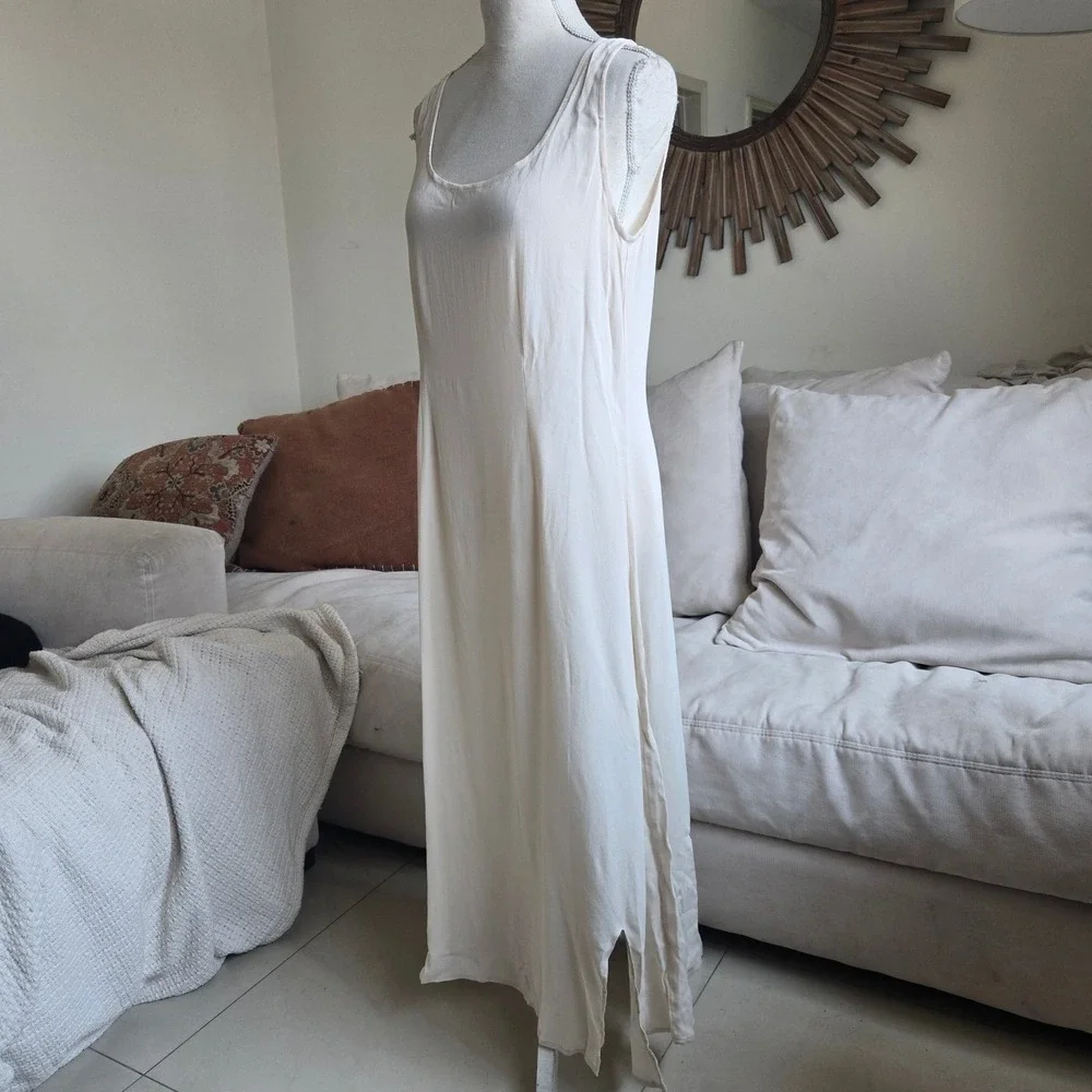 Nataya Medium Ivory Sleeveless Scoop Neck Maxi Slip Dress Cottagecore‎ Boho